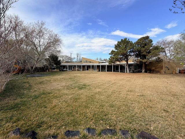 106 Sherrod Court, Corrales, NM 87048