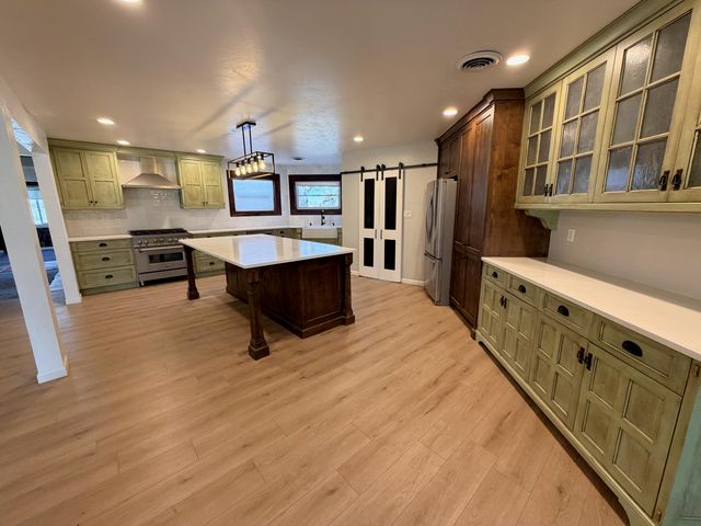 106 Sherrod Court, Corrales, NM 87048