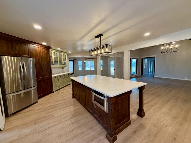 106 Sherrod Court, Corrales, NM 87048