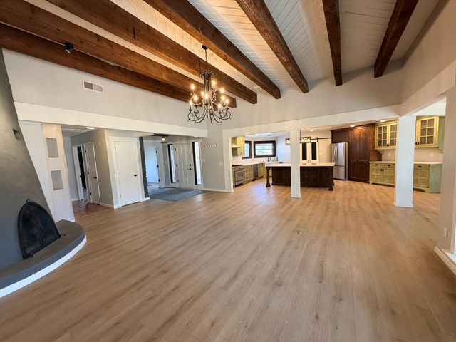 106 Sherrod Court, Corrales, NM 87048