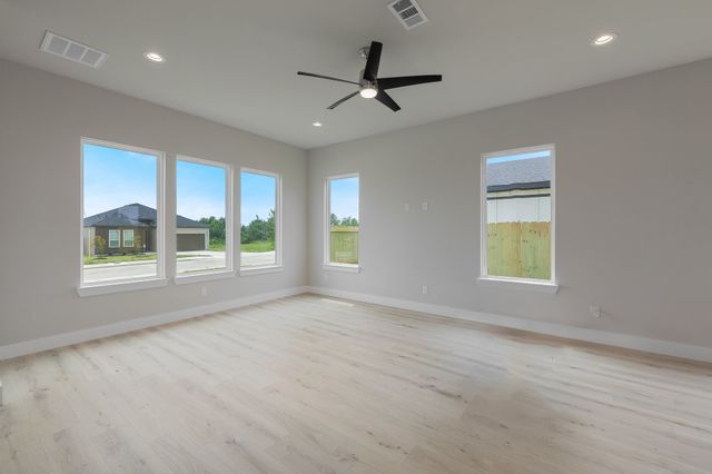 2421 Gooch Street, Dallas, TX 75241