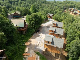 3216 Pine Peak Way, Sevierville, TN 37862