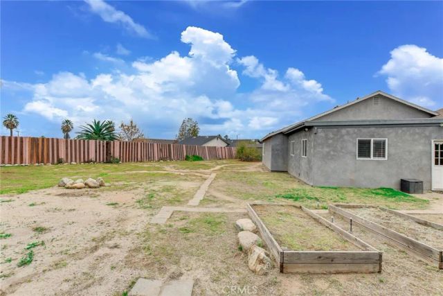 1528 Laramie, Redlands, CA 92374