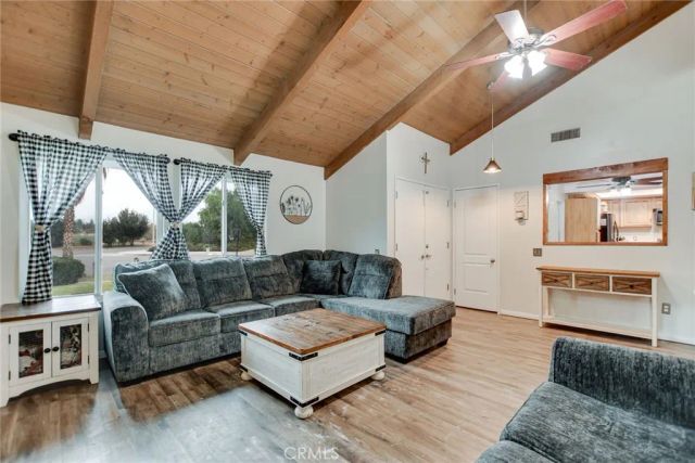 1528 Laramie, Redlands, CA 92374