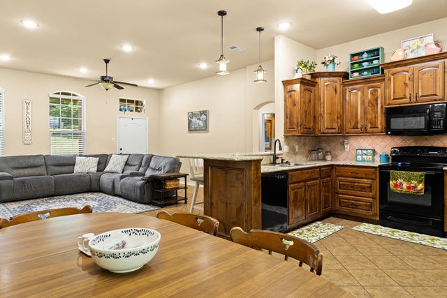 25337 Country Club, Gladewater, TX 75647