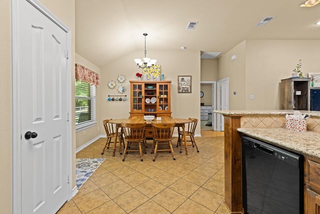 25337 Country Club, Gladewater, TX 75647
