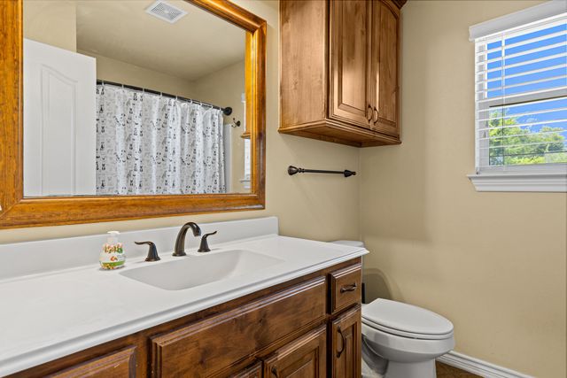 25337 Country Club, Gladewater, TX 75647