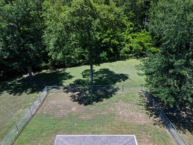 25337 Country Club, Gladewater, TX 75647