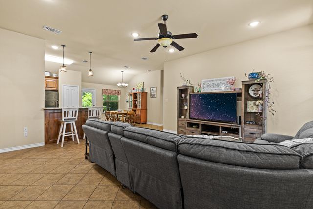 25337 Country Club, Gladewater, TX 75647