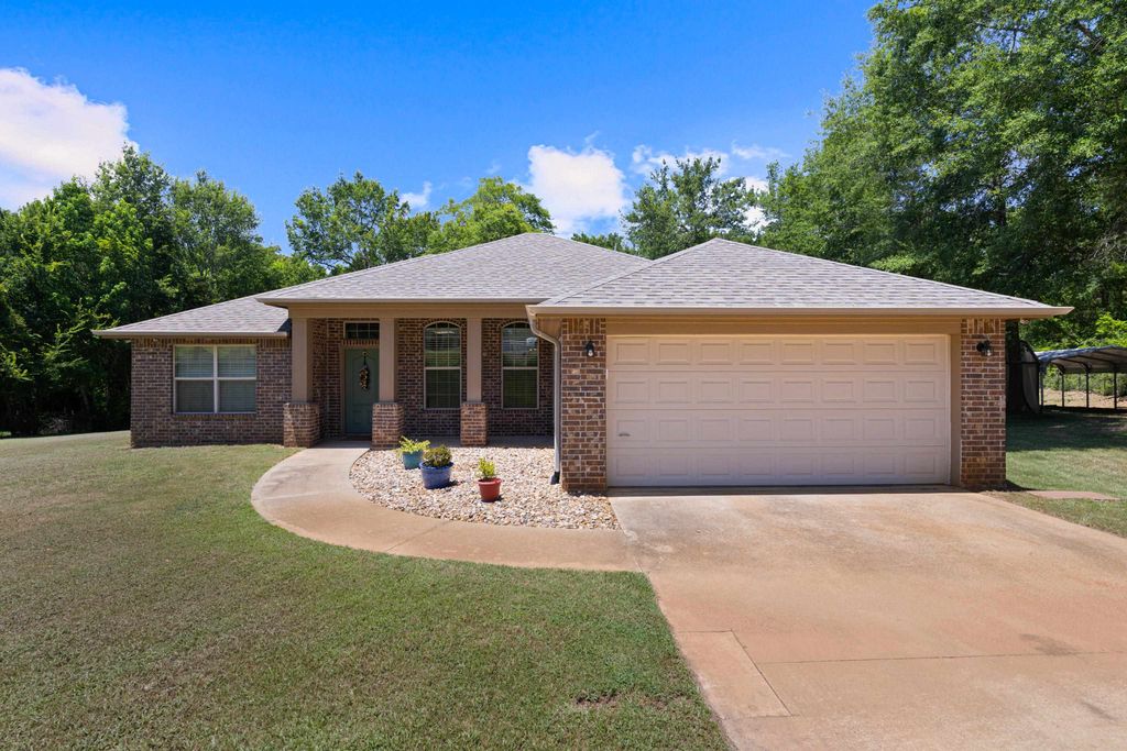 25337 Country Club, Gladewater, TX 75647