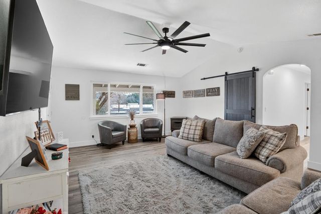 4440 Baldwin Ln, Valley Springs, CA 95252