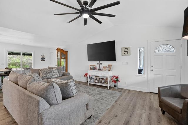 4440 Baldwin Ln, Valley Springs, CA 95252