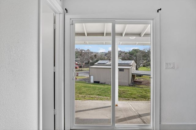 4440 Baldwin Ln, Valley Springs, CA 95252