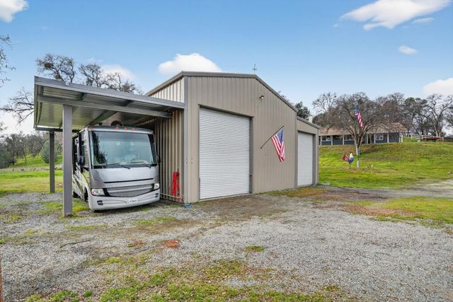 4440 Baldwin Ln, Valley Springs, CA 95252