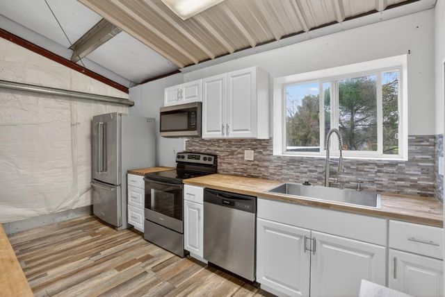 4440 Baldwin Ln, Valley Springs, CA 95252