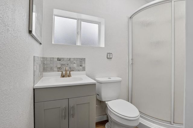 4440 Baldwin Ln, Valley Springs, CA 95252