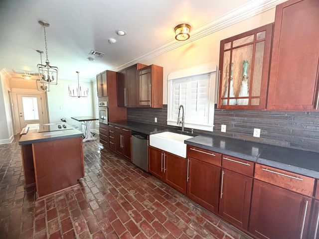 126 West 40th Place, Cut Off, LA 70345