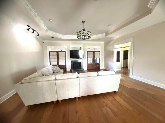 126 West 40th Place, Cut Off, LA 70345