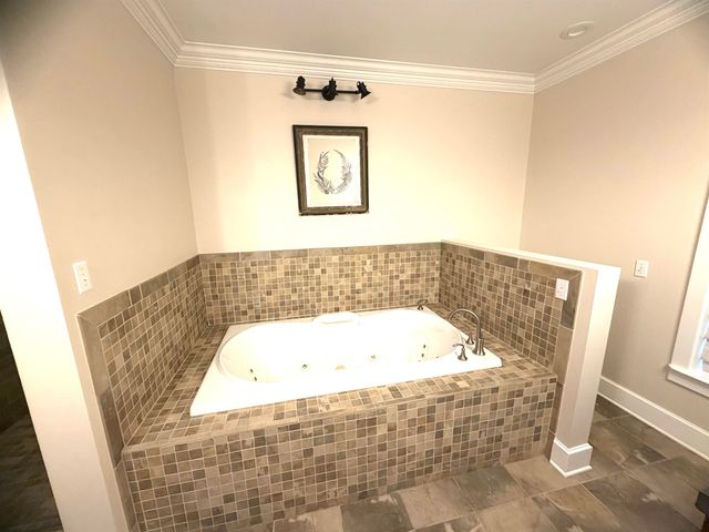 126 West 40th Place, Cut Off, LA 70345