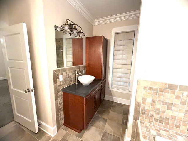 126 West 40th Place, Cut Off, LA 70345