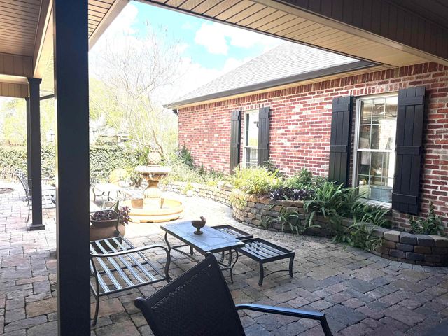 126 West 40th Place, Cut Off, LA 70345