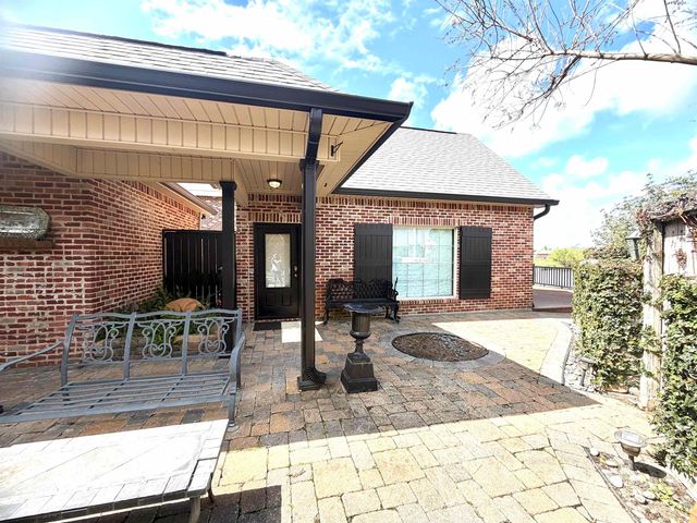 126 West 40th Place, Cut Off, LA 70345