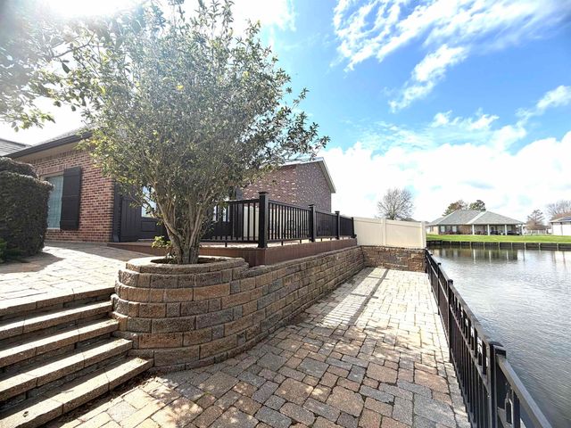 126 West 40th Place, Cut Off, LA 70345