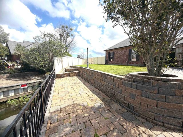 126 West 40th Place, Cut Off, LA 70345