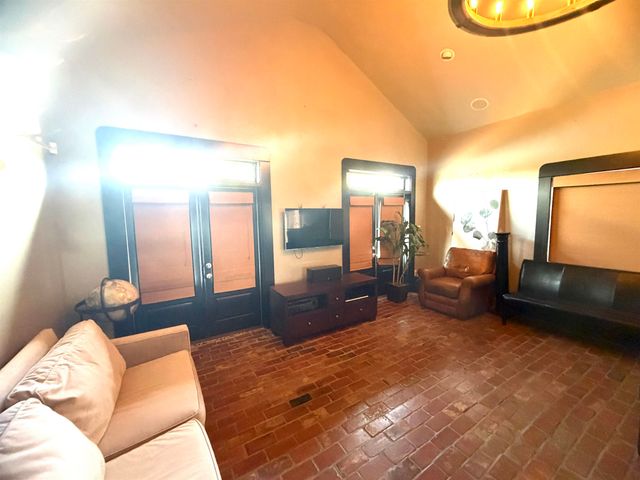 126 West 40th Place, Cut Off, LA 70345