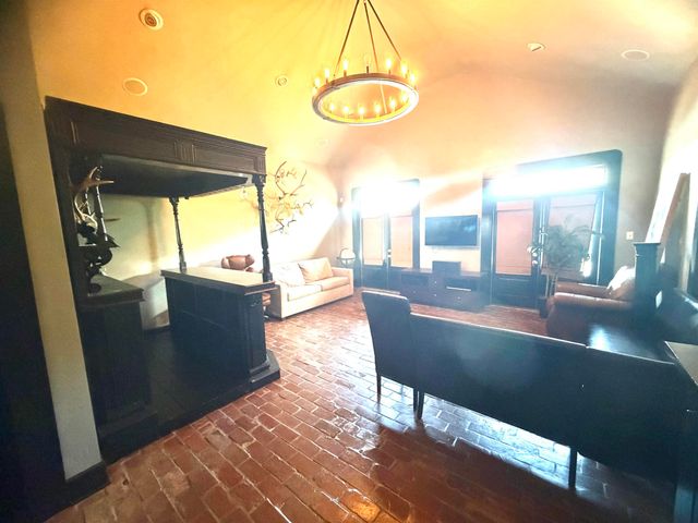 126 West 40th Place, Cut Off, LA 70345