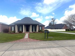 126 West 40th Place, Cut Off, LA 70345
