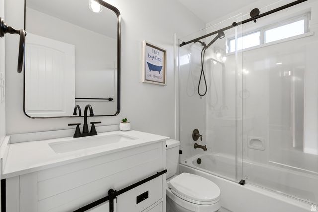 8561 S CANMORE DR, West Jordan, UT 84081