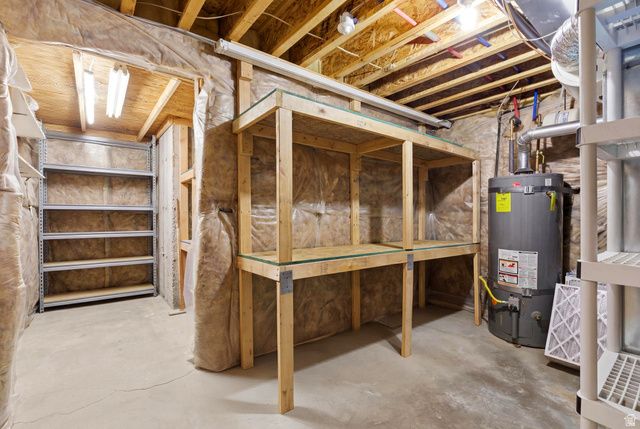 8561 S CANMORE DR, West Jordan, UT 84081