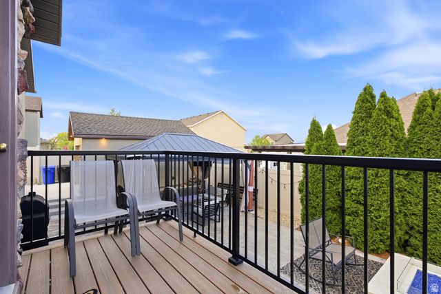 8561 S CANMORE DR, West Jordan, UT 84081