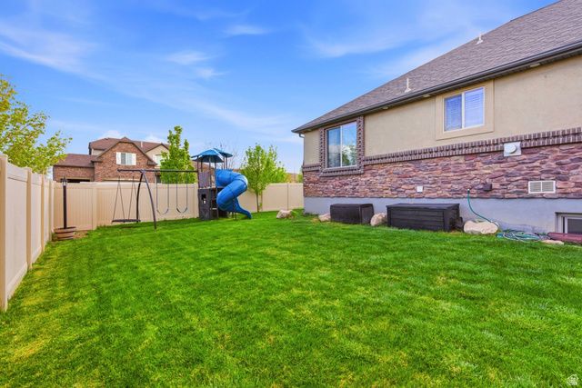 8561 S CANMORE DR, West Jordan, UT 84081