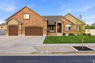 8561 S CANMORE DR, West Jordan, UT 84081