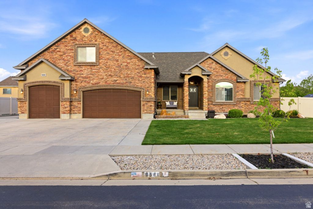 8561 S CANMORE DR, West Jordan, UT 84081