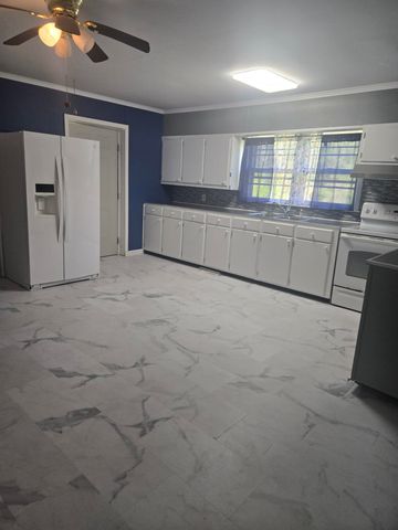 4324 Us Hwy 378, Mc Cormick, SC 29835