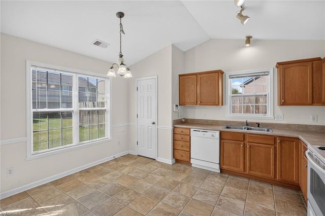 4050 Shallowcreek Court, Winston-salem, NC 27127