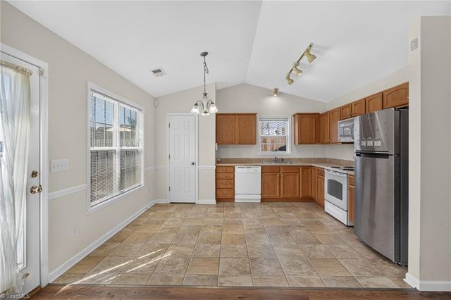 4050 Shallowcreek Court, Winston-salem, NC 27127