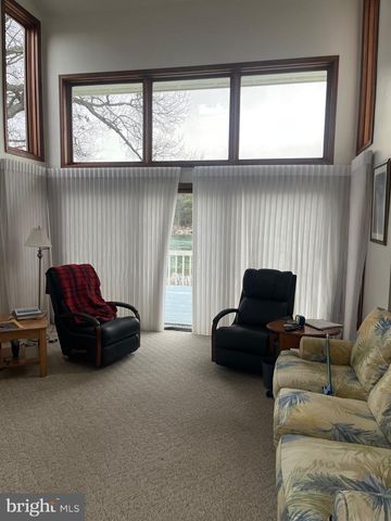 650 SKIPJACK DR, Heathsville, VA 22473