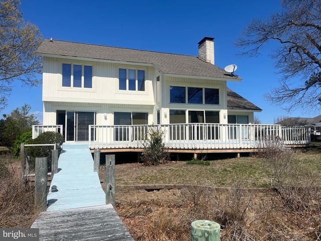 650 SKIPJACK DR, Heathsville, VA 22473