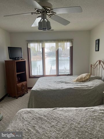 650 SKIPJACK DR, Heathsville, VA 22473