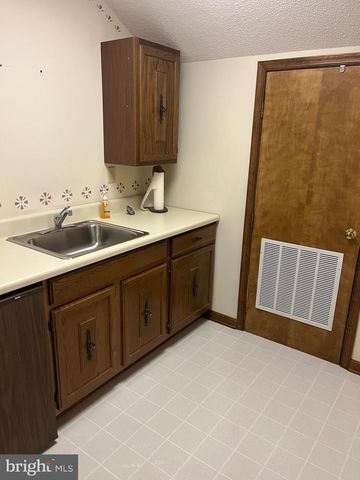 650 SKIPJACK DR, Heathsville, VA 22473