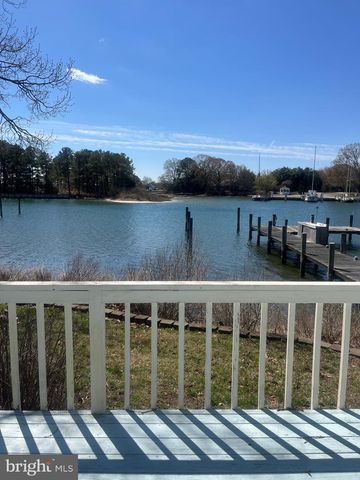 650 SKIPJACK DR, Heathsville, VA 22473