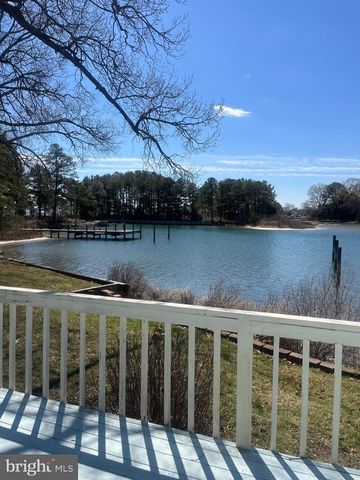 650 SKIPJACK DR, Heathsville, VA 22473