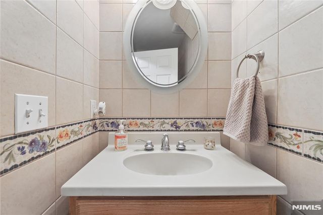 38 Madison Avenue, Demarest, NJ 07627