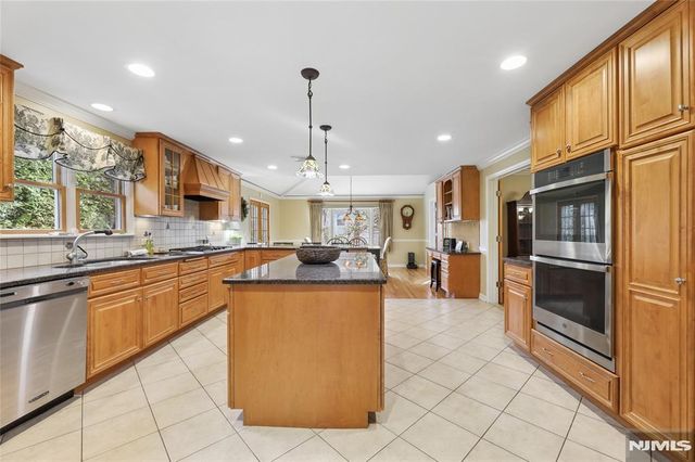 38 Madison Avenue, Demarest, NJ 07627