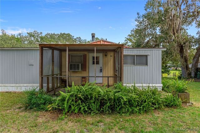 2011 N Twig Point, Inverness, FL 34453