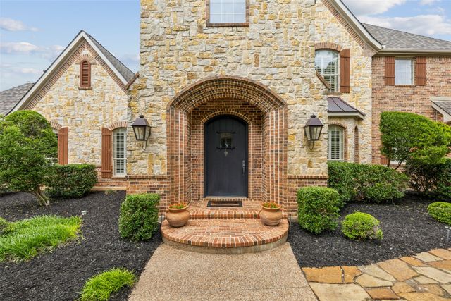 1205 Saddlebrook Way, Bartonville, TX 76226